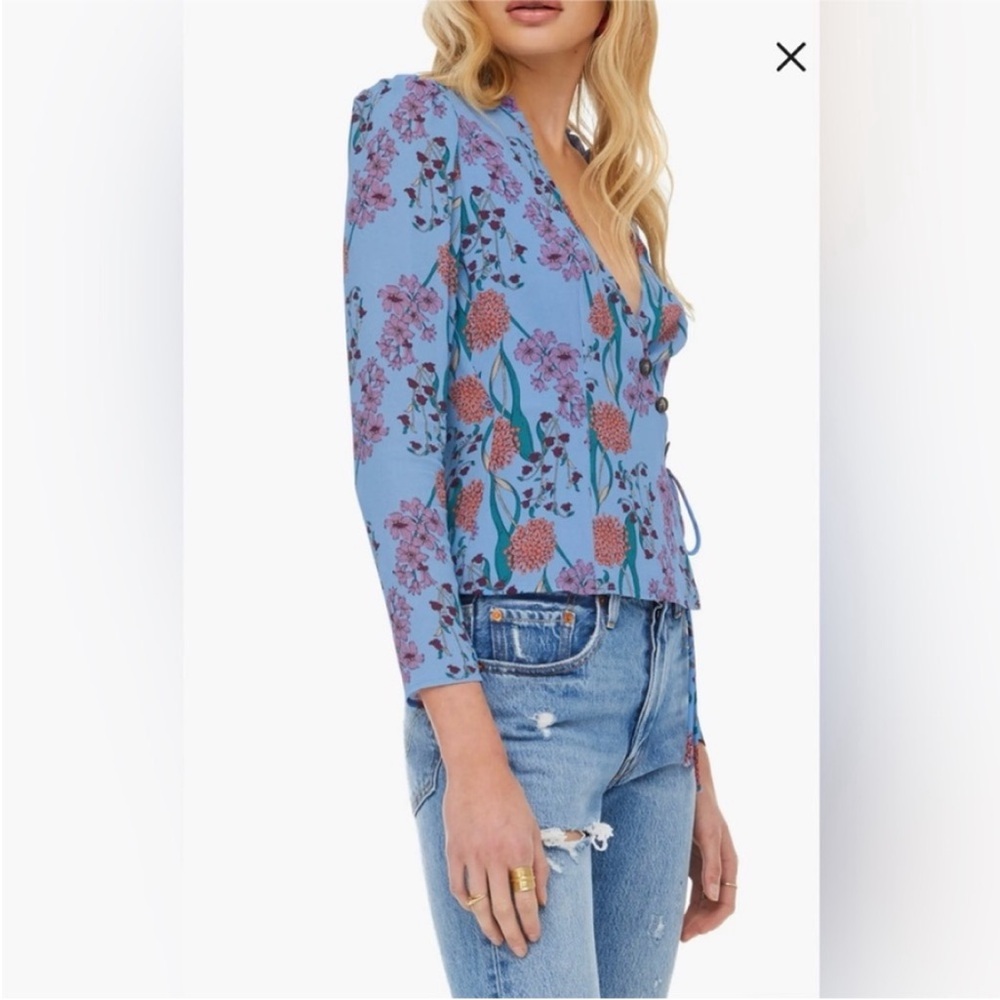 ASTR The Label Faade Wrap Top Shirt Floral Blouse size Small - Picture 2 of 16